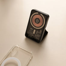 Load image into Gallery viewer, *Momax Q.Mag Power5 Apple Mfi*