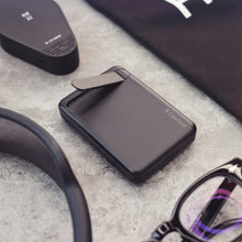 Load image into Gallery viewer, CaseStudi’s smallest and thinnest 8000mAh MagSafe wireless charging power bank