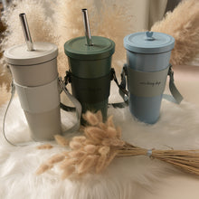 画像をギャラリービューアに読み込む, モランディカラーのミルクティーボトル