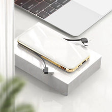 画像をギャラリービューアに読み込む, 充電器(プラグイン充電ケーブルが付属)